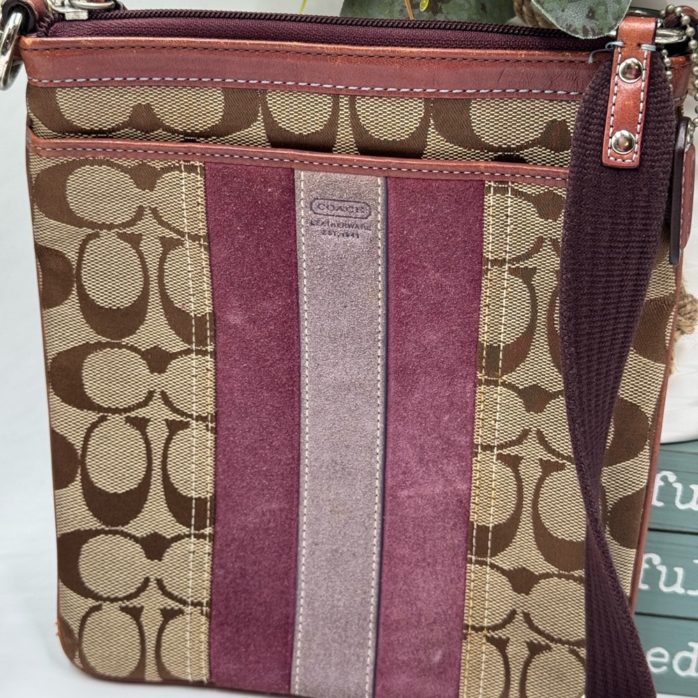 Coach Signature Stripe File Crossbody Bag Plum Lavender Suede - Picture 3 of 7